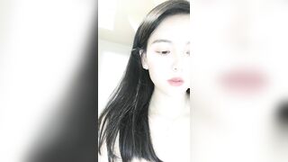 你的公主 爱芙罗黛蒂 ，清心小女，眼前一亮的少女肌肤，揉奶娇喘漏阴毛 勾引网友！