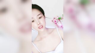 仙女下饭了！【范儿】气质一流，拿着扇子露奶露逼毛