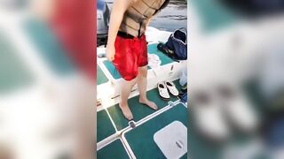 你们都是坏人 下次不跟你们出来玩了 人家换个内内还要看逼看奶