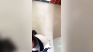 校服学生妹吃鸡 我害怕 你这样对着我 张嘴 美眉看着清纯口爆精液吃的一滴不剩