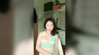 女神回归！极品校花~【可爱妹妹】自慰狂扣B！爽上天~狂撸（3）