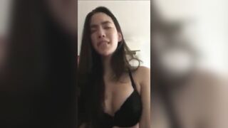 有韵味漂亮美女上位啪啪 看这表情就知道很享受 到底是男人好色还是女人更好色 白虎鲍鱼很嫩