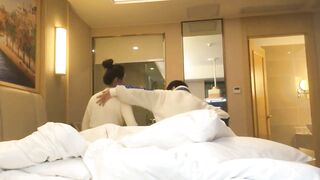 爱健身的美少女 啊啊 好深 被多姿势无套输出 小贫乳 多毛穴 对话清晰