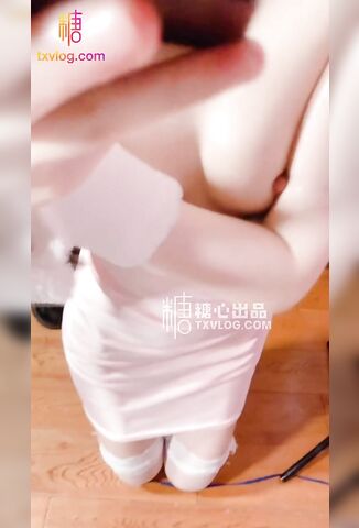 嫩乳萝姬 兔女郎窈窕身材妙龄少女▌妮酱 ▌镜子前看自己羞耻自慰 主人我不行了 小母狗粉嫩蜜鲍失禁